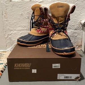 Khombu snow boots, size 7.0